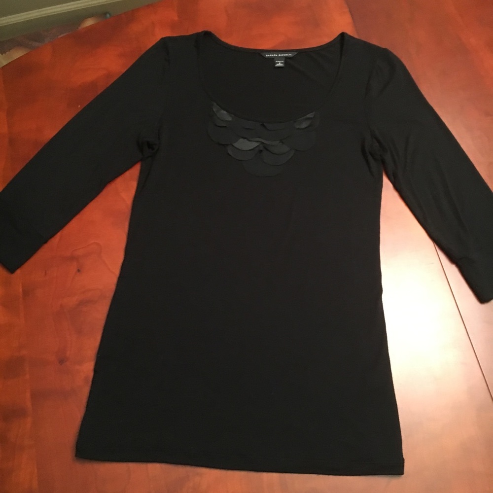 Banana Republic stretch U-neck blouse